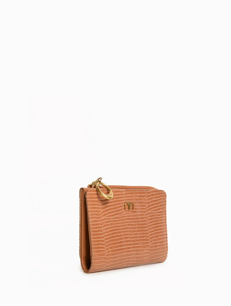 Iza - Image 20