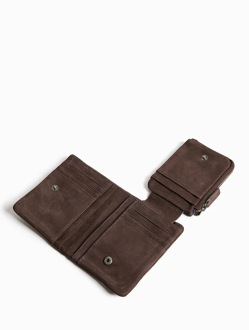 Louis - Image 12