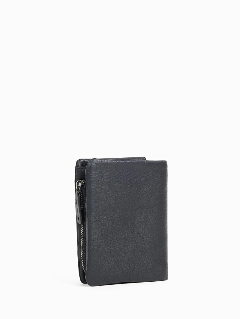 Louis - Image 15
