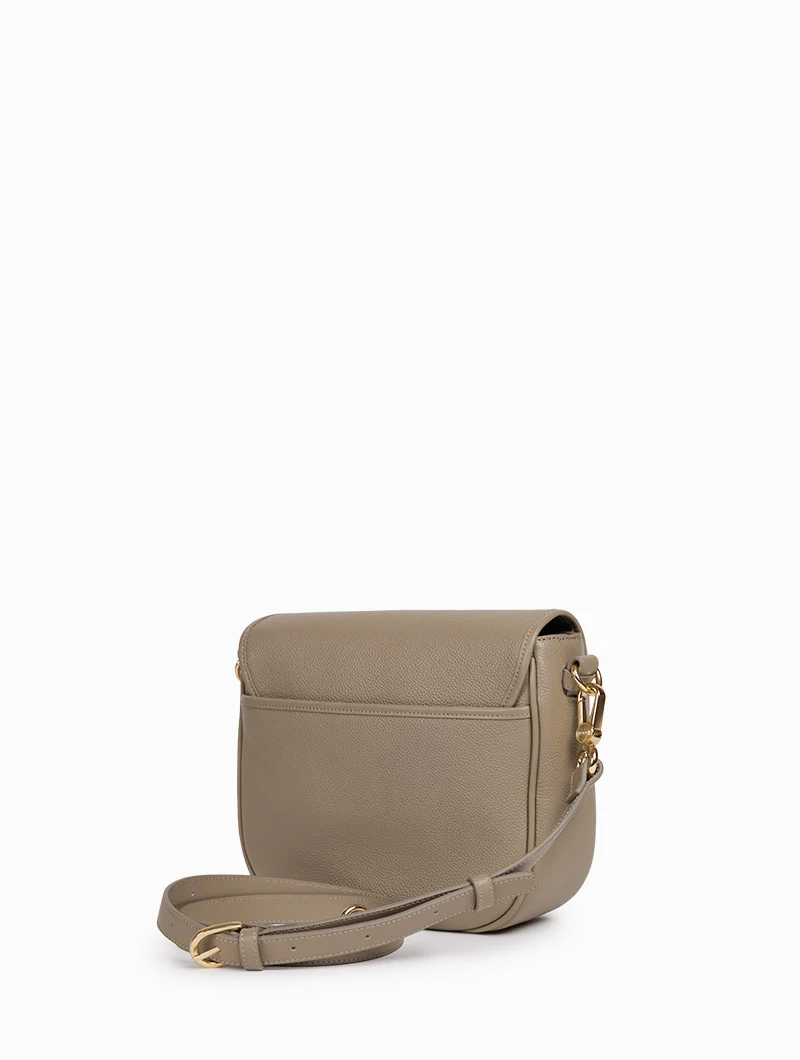 Olivia - Image 6
